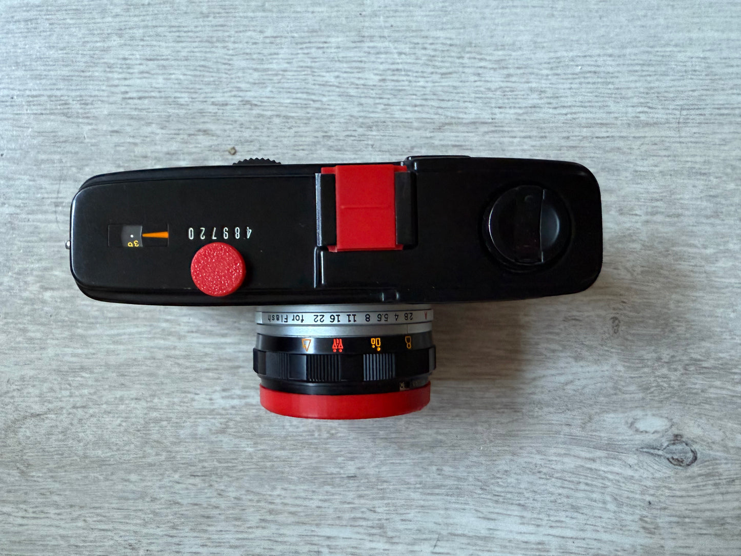 Olympus Trip 35 (Classic Black)