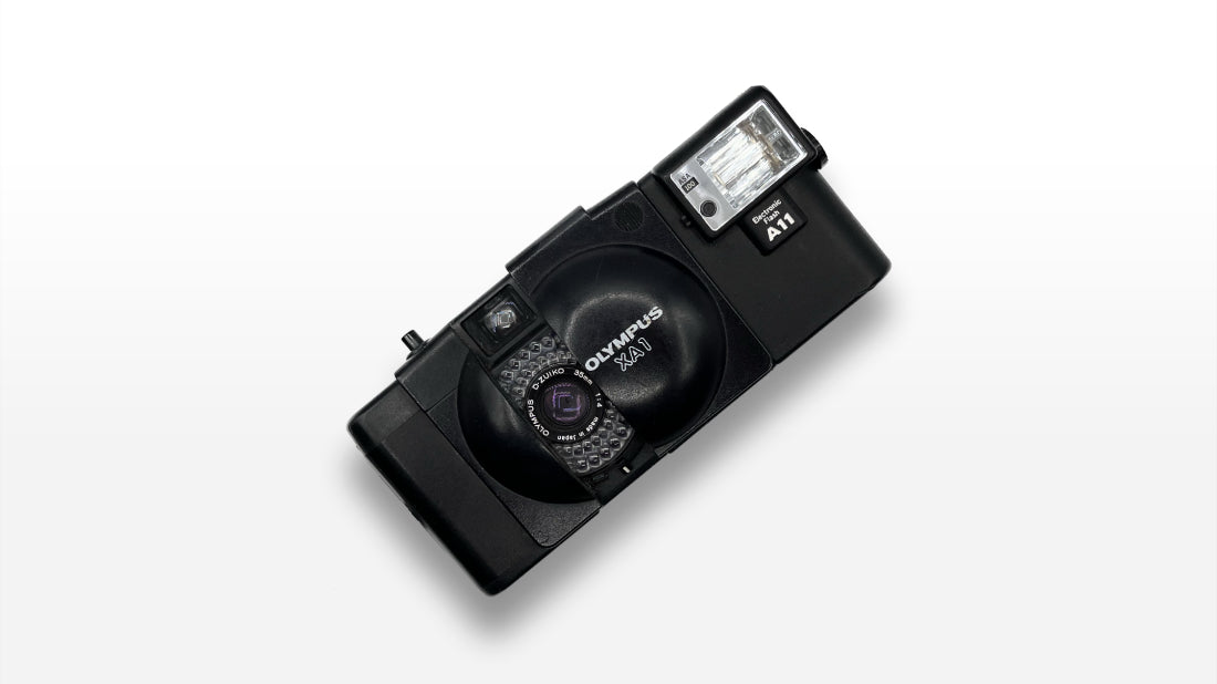 Olympus XA1