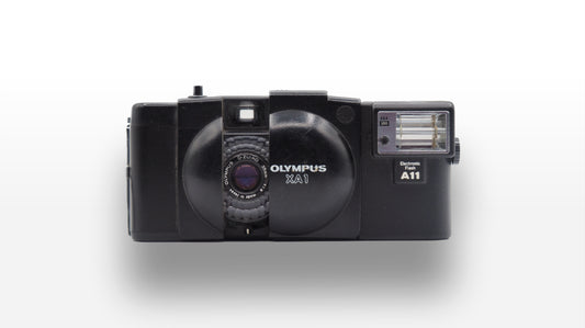 Olympus XA1