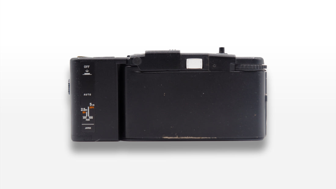Olympus XA1